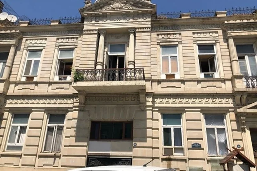 Mədəniyyət Nazirliyi: Qrifonlu evin söküləcəyi ilə bağlı yayılan xəbərlər şayiədir