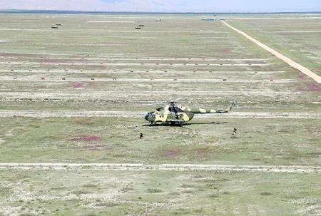 Azerbaijani military pilots perform tasks in international training