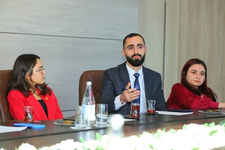 QHT Agentliyində fəal gənclərlə görüş keçirilib