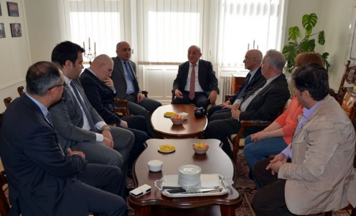 Mübariz Qurbanlı ​İsveçdə yaşayan Azərbaycan icmasının nümayəndələri ilə görüşüb