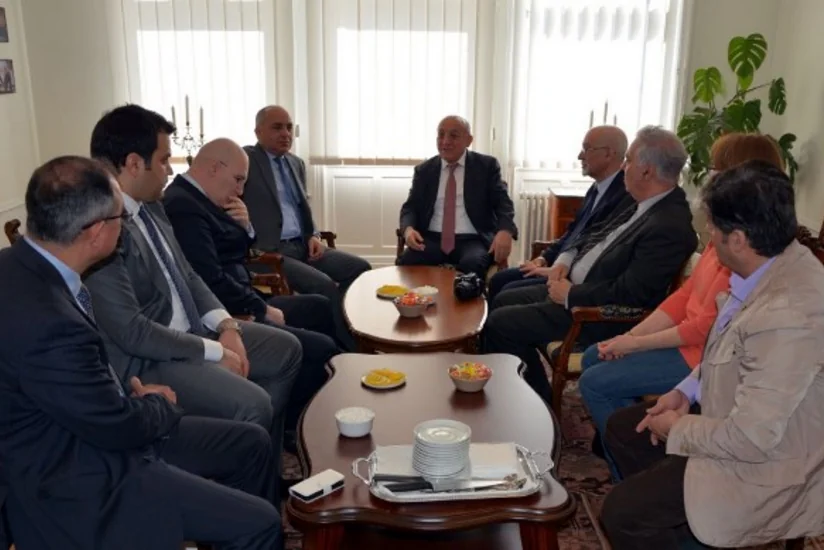 Mübariz Qurbanlı ​İsveçdə yaşayan Azərbaycan icmasının nümayəndələri ilə görüşüb