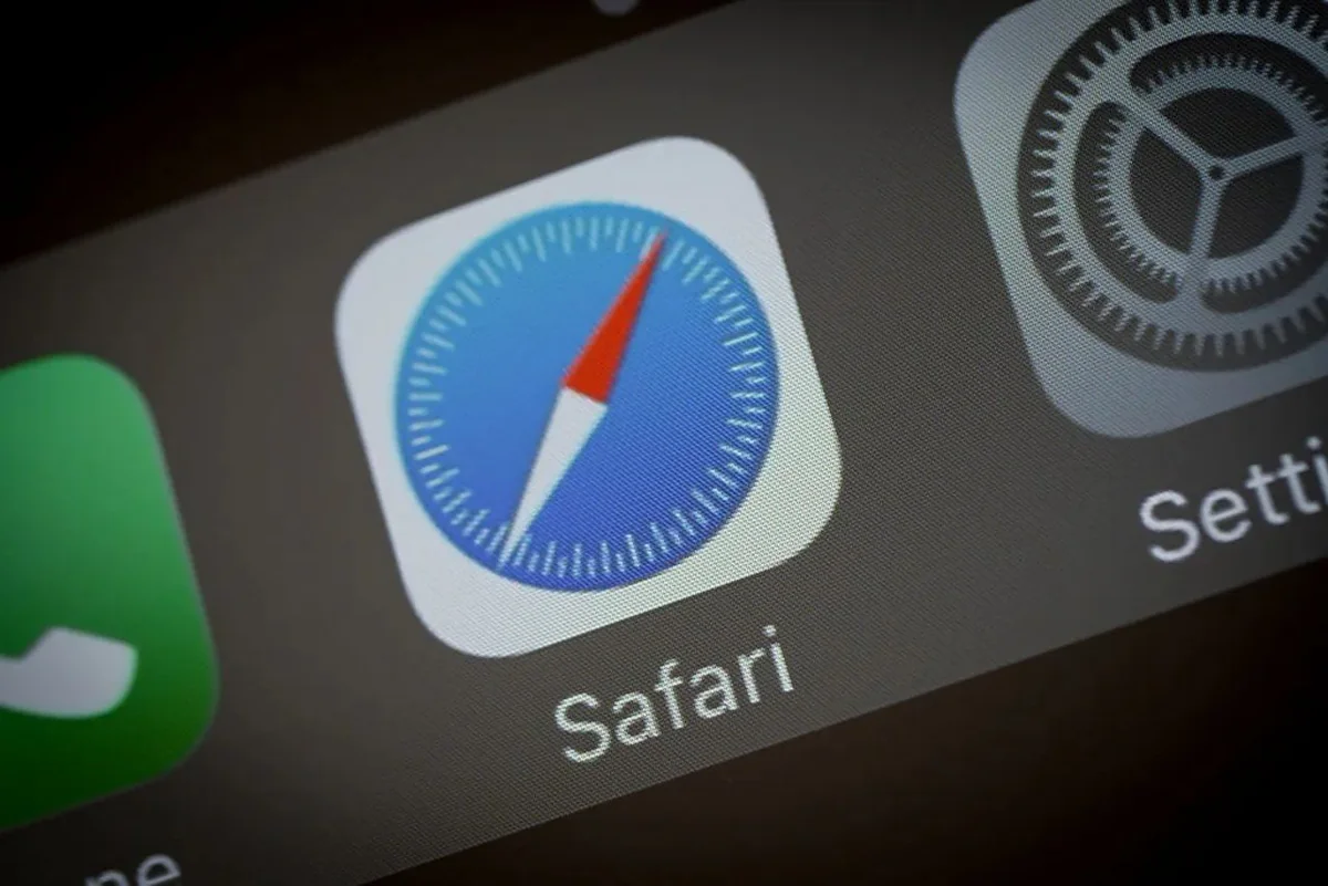 Market share of Safari browser on tablets in Azerbaijan down by 75%