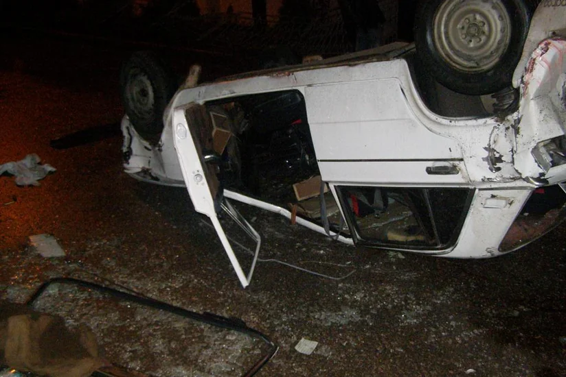 В Товузе перевернулся автомобиль, водитель сломал шею