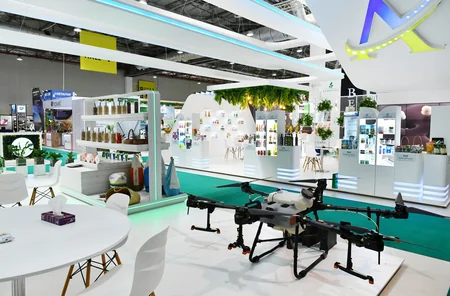 Президент и первая леди ознакомились с XVI выставкой Caspian Agro и XXVIII выставкой InterFood Azerbaijan