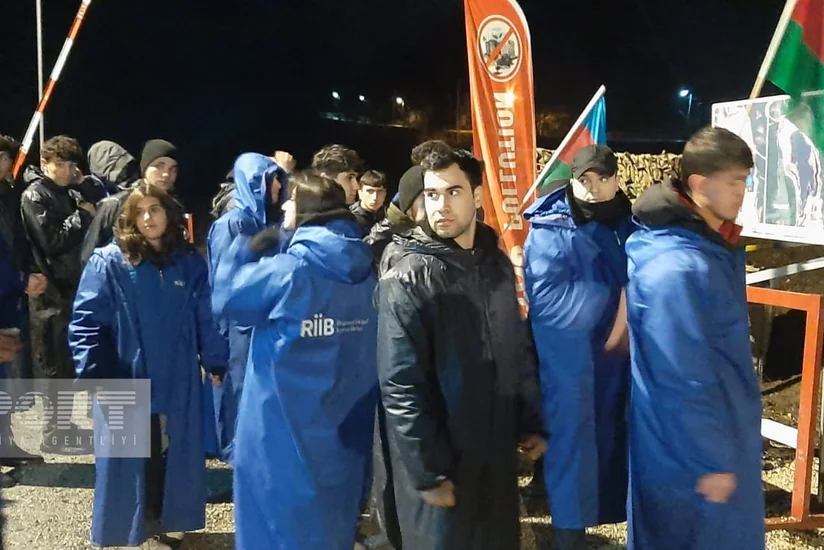 Акция протеста на дороге Ханкенди-Лачын продолжается и в вечерние часы