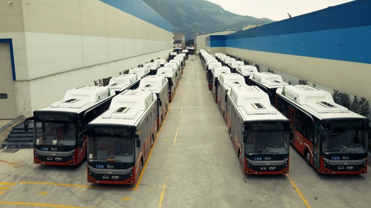 Azərbaycan Türkiyədən 48 milyon dollarlıq avtobus idxal edib