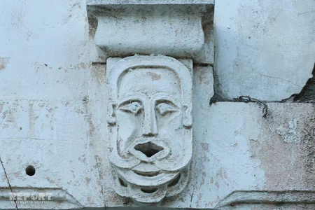 Hacı Zeynalabdin Tağıyevin evi təmir olunmasa, tamamilə dağıla bilər - FOTOREPORTAJ