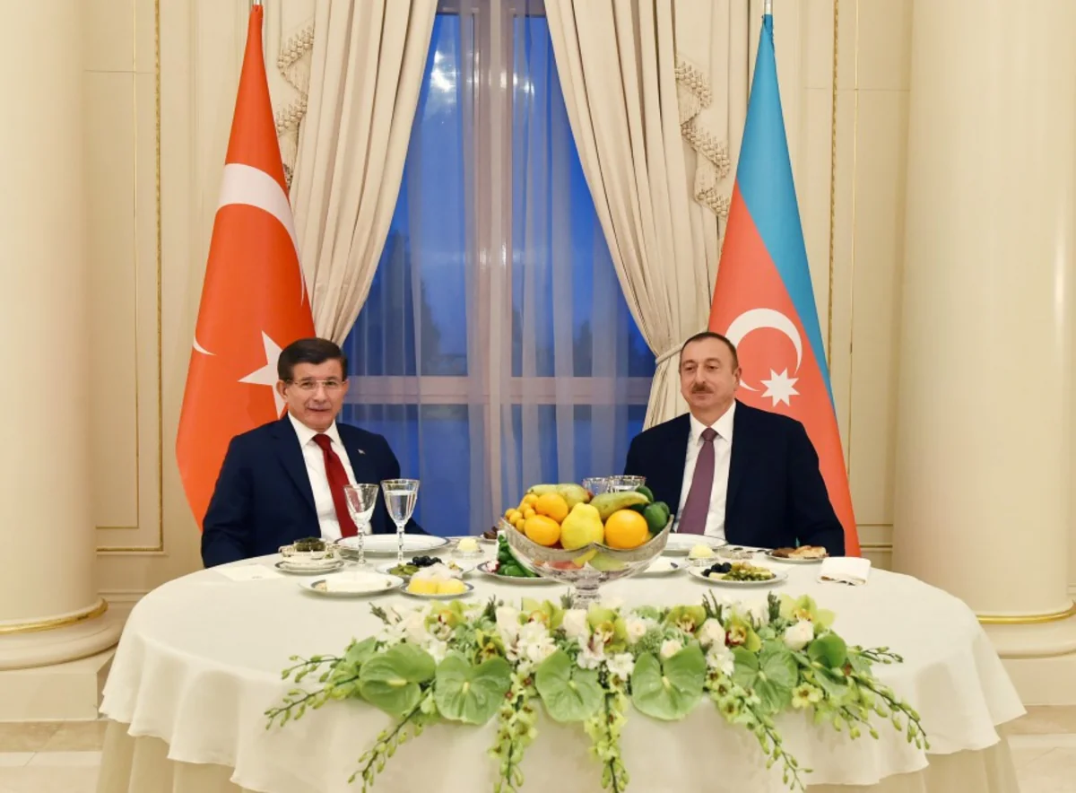 Prezident İlham Əliyevin adından Əhməd Davudoğlunun şərəfinə ziyafət verilib - FOTO