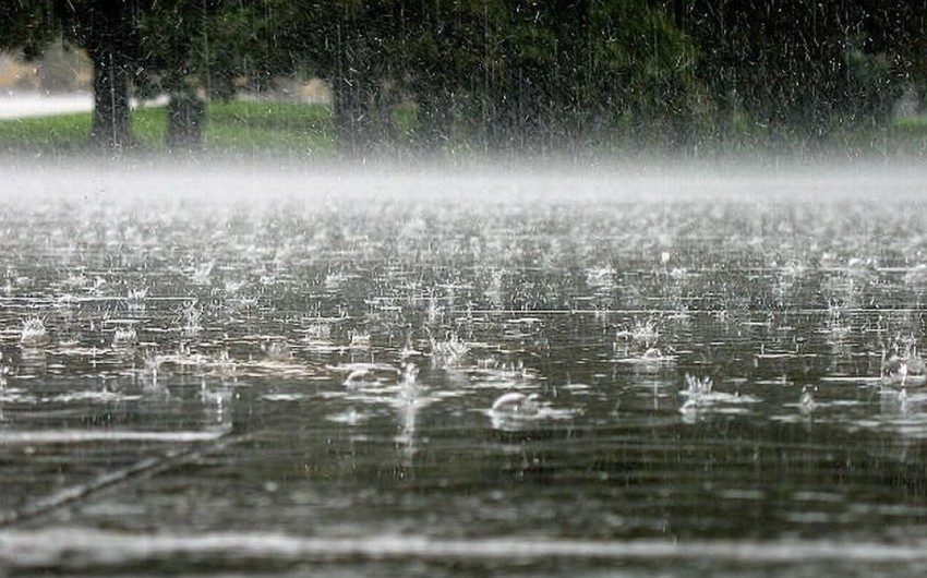 Ecologists predict rain and hail in some Azerbaijani regions