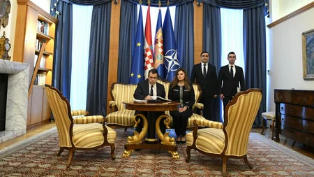 Azerbaijani Ambassador presents his credentials to President of Croatia