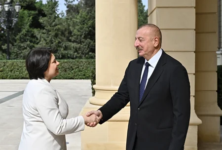 President Ilham Aliyev, Prime Minister of Moldova hold one-on-one meeting - UPDATED