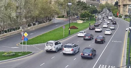 Bakının bir sıra yollarında tıxac yaranıb