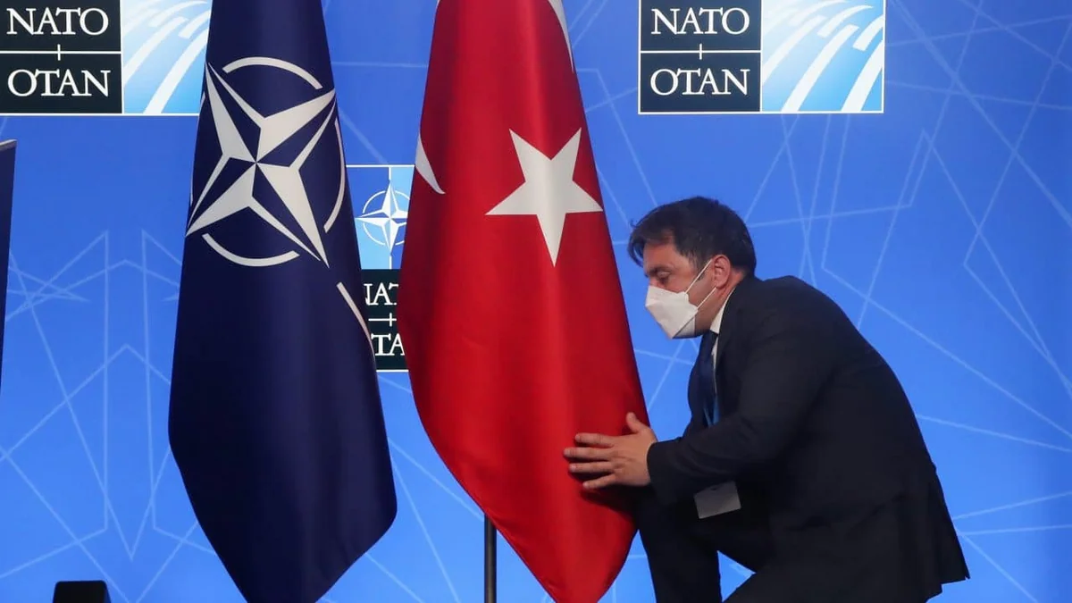 Türkiyənin Finlandiya və İsveçin NATO-ya üzv olması ilə bağlı şərtləri açıqlanıb