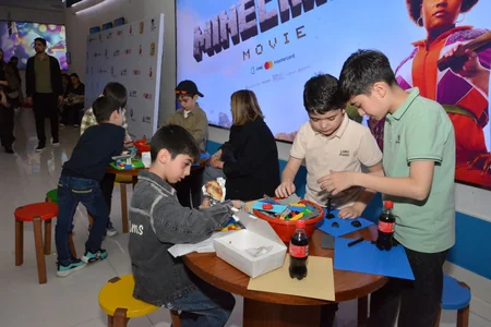 CineMastercard hosts pre-premiere screening of 'A Minecraft Movie'