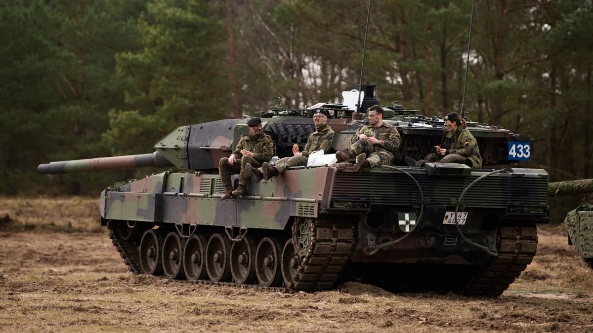 Испания предоставит Украине военную помощь на €1 млрд