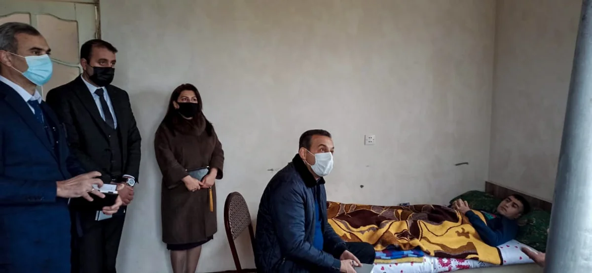 Heydər Əliyev Fondu qazi ailəsinə ərzaq yardımı, ƏƏSMN dəstək verib