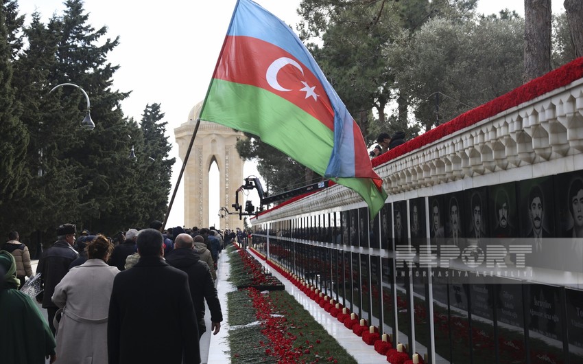 Азербайджанский народ чтит память шехидов 20 Января