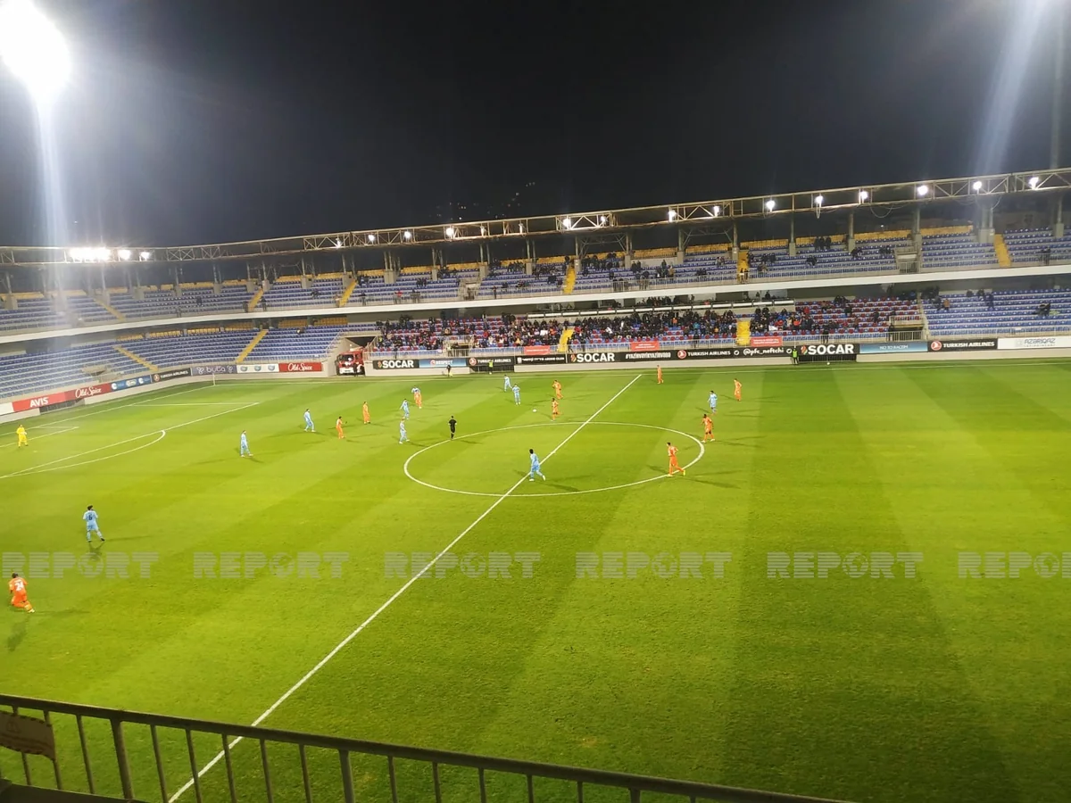 Премьер-лига Азербайджана: Нефтчи побеждает Сабаил