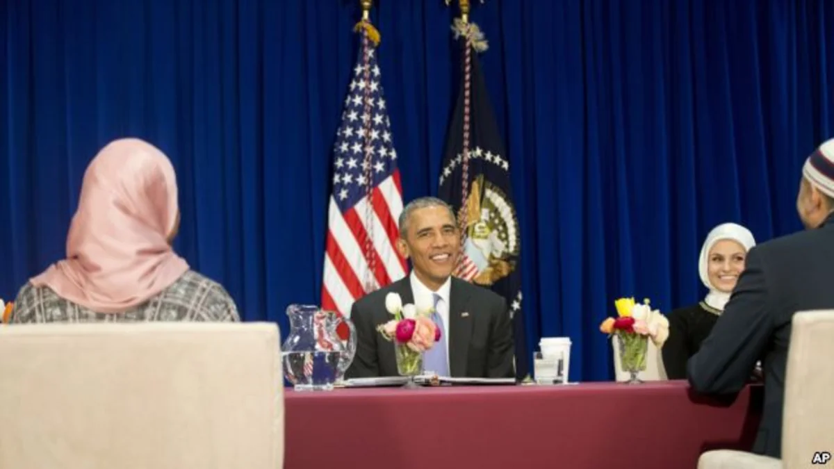 Barak Obama prezidentliyi dövründə ilk dəfə məscidə gedib