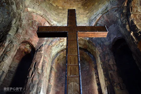 Xristianlığın ilk çağlarından yadigar - Cvari monastırı - FOTOREPORTAJ