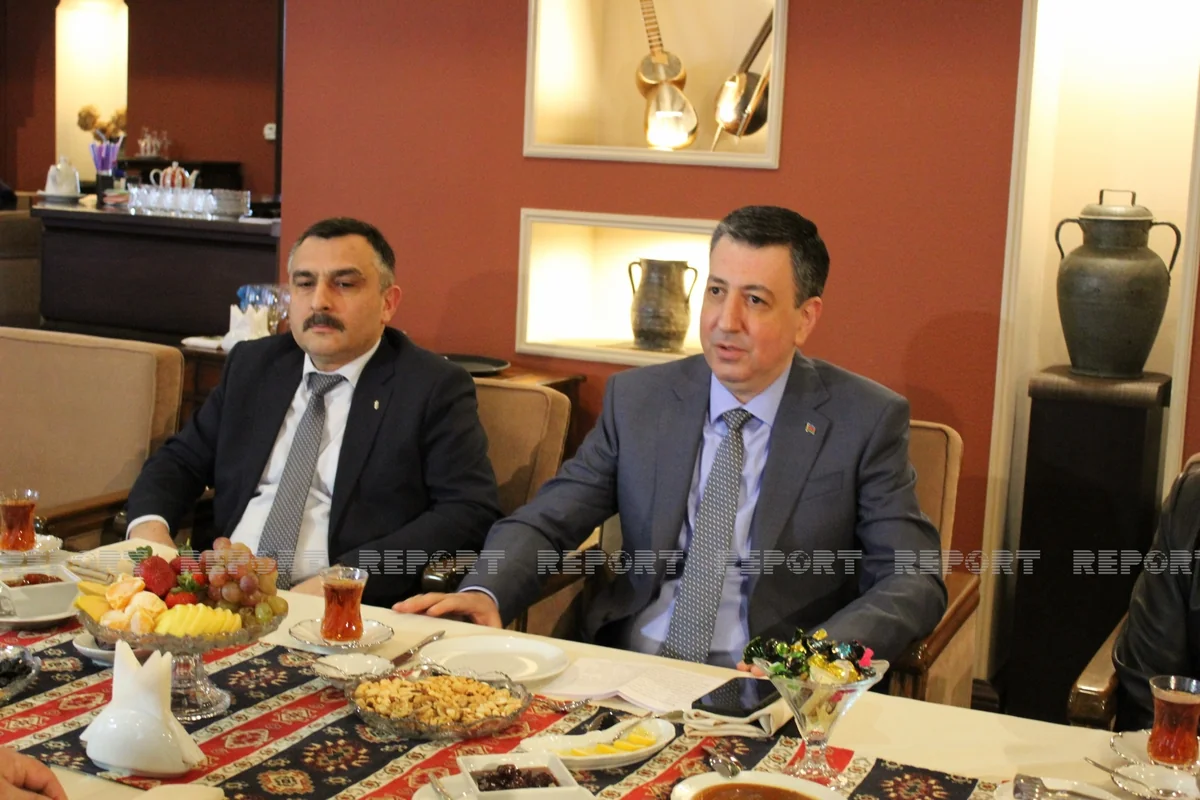 Azərbaycanın Gürcüstandakı səfiri Xocalı sakinləri ilə görüşüb