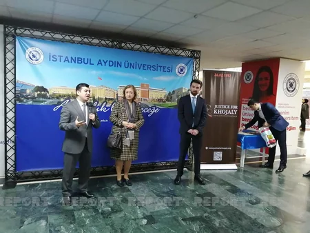 İstanbul Aydın Universitetində Xocalı soyqırımı qurbanları anılıb