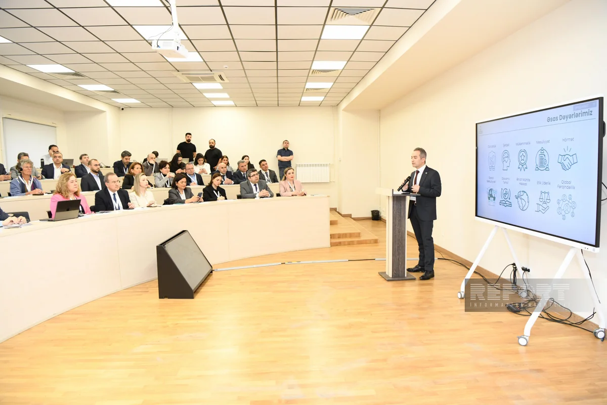 Qarabağ Universitetində beynəlxalq konfrans işinə başlayıb