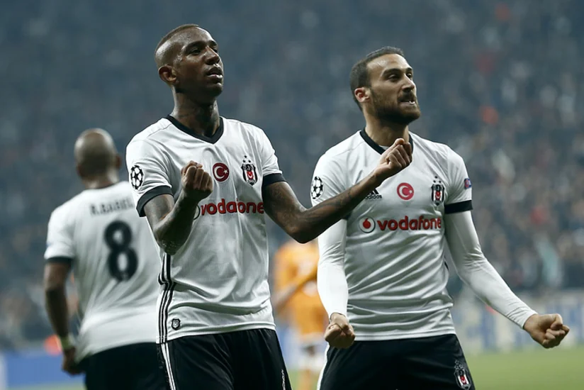 Бешикташ после ничьей с Порту обеспечил себе первое место в группе ЛЧ - ВИДЕО