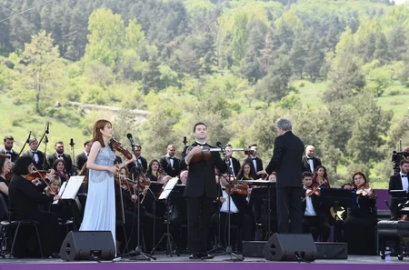 Şuşada “Xarıbülbül” musiqi festivalı başa çatıb - YENİLƏNİB - 2