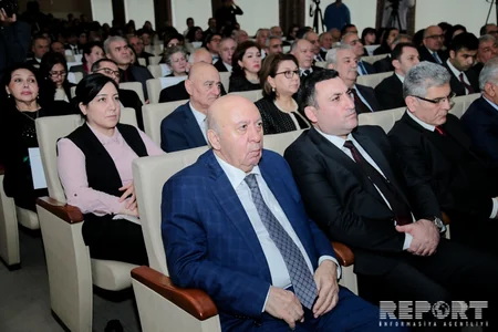 Doktorantların və gənc tədqiqatçıların Nəsimiyə həsr olunan elmi konfransı başlayıb