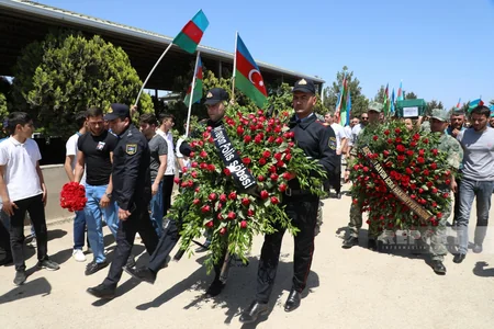 Birinci Qarabağ müharibəsində itkin düşmüş, 31 il sonra meyit qalıqları tapılmış şəhid dəfn olunub