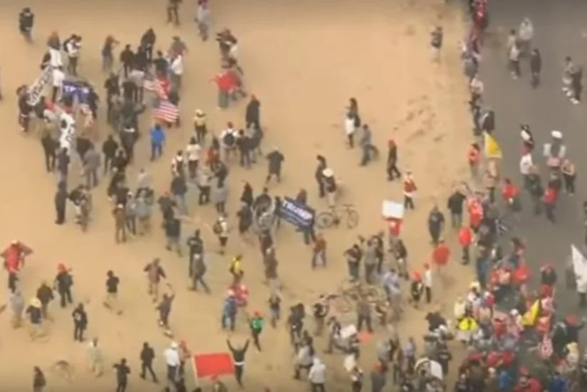 Kaliforniyada Tramp tərəfdarları ilə əleyhdarları arasında toqquşma olub - VİDEO