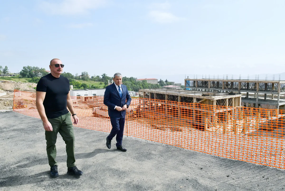 President Ilham Aliyev examines construction progress of Shusha city hospital