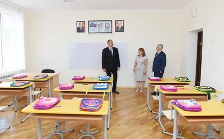Президент Ильхам Алиев ознакомился с условиями, созданными в новом учебном корпусе школы номер 245 в Баку
