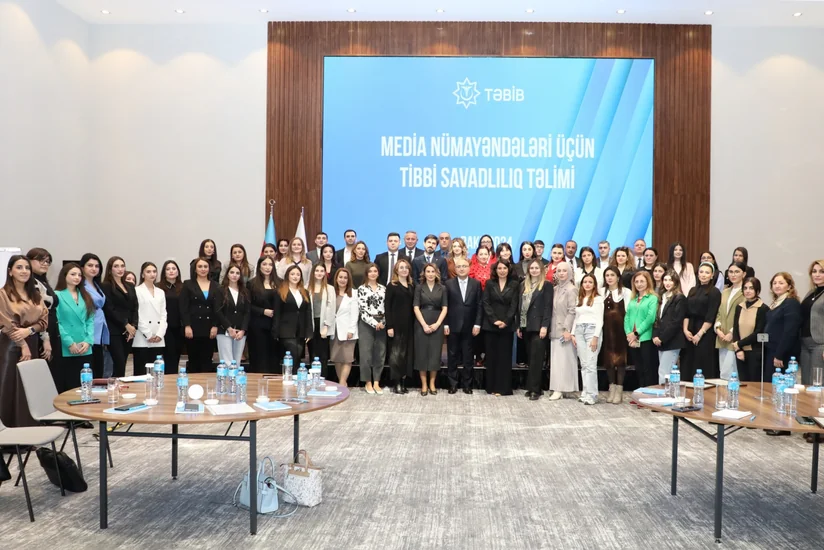 Media nümayəndələrinə “Tibbi savadlılıq” mövzusunda təlim keçirilib