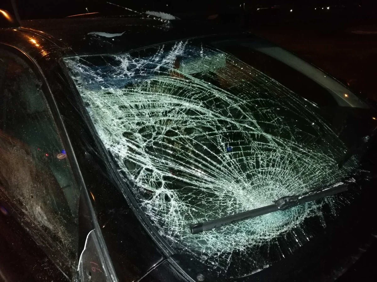 Bakıda ata və oğul yol qəzasında xəsarət aldı