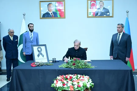 Pakistanın Baş naziri Məhəmməd Şahbaz Şərif Azərbaycanın İslamabaddakı səfirliyində olub