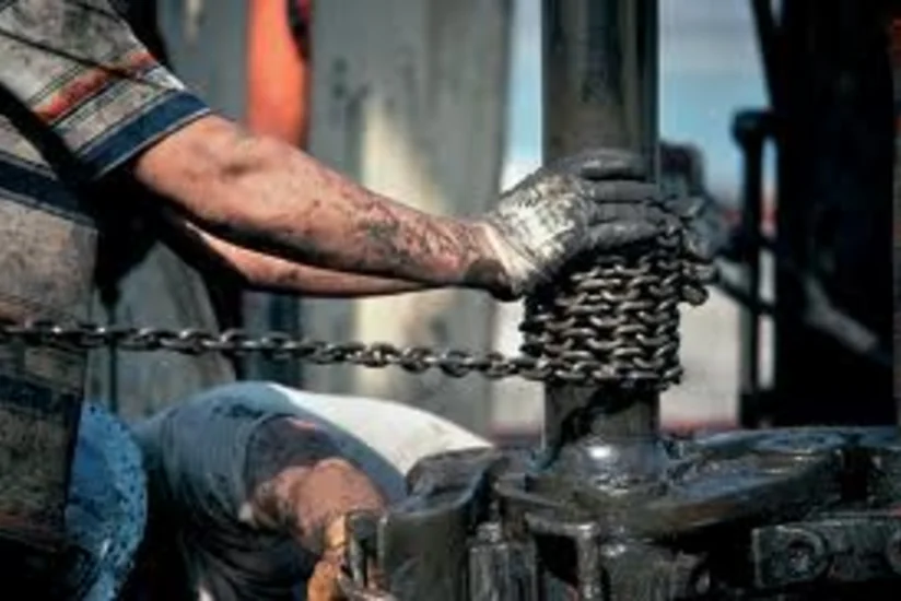 SOCAR daha 3 yataqda yeni quyular qazmağa başlayıb