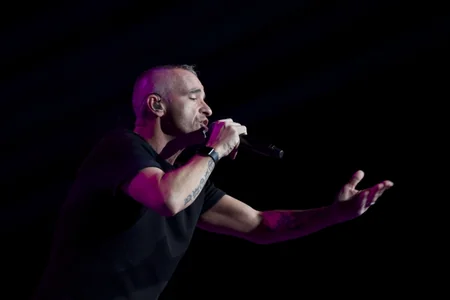 İtalyan müğənni Eros Ramazzotti Bakıda ilk dəfə konsert verib