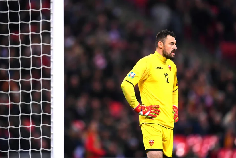 Monteneqrolu qapıçı: Meydan yaxşı olsaydı, daha çox qol vurardıq