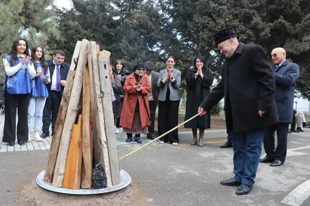 Yel çərşənbəsində Ahıllar evinin sakinləri ilə birgə ağac əkilib