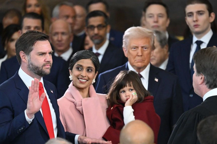 Keçmiş hərbi müxbir, iş adamı - ABŞ-nin yeni vitse-prezidenti kimdir?