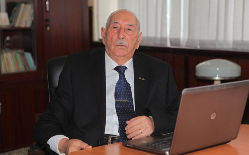 Abuzər Xələfov II Fəxri xiyabanda dəfn olunub