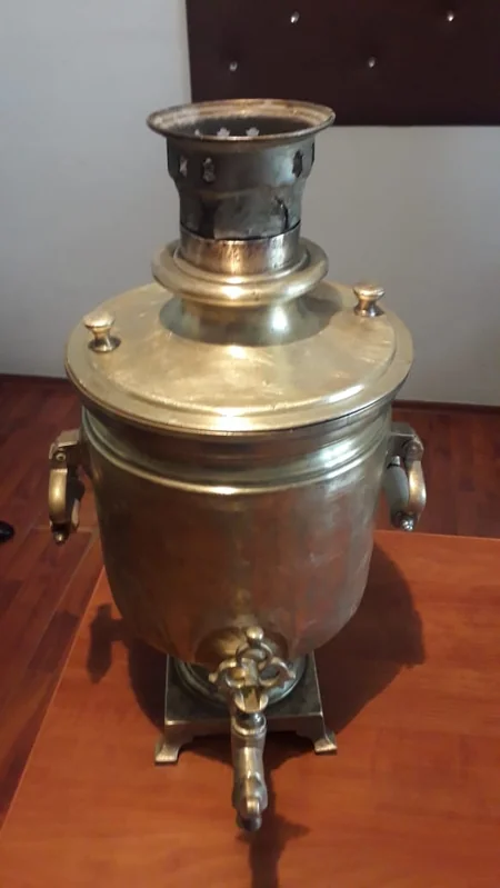 Azərbaycanda deputatın babasından qalma antikvar samovar oğurlanıb - YENİLƏNİB