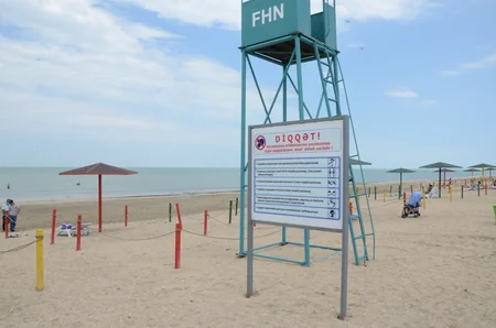 Bakıda çimərliklər açıldı