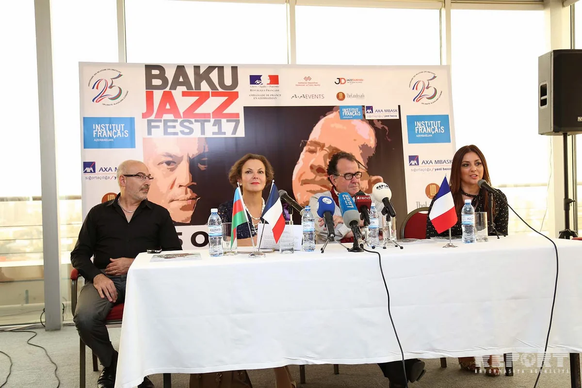 Fransanın tanınmış akkordeon ifaçısı Bakıya gəlib