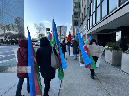 Nyu-Yorkda soydaşlarımız BMT-nin qarşısında Azərbaycan ekoloqlarına dəstək aksiyası keçirib