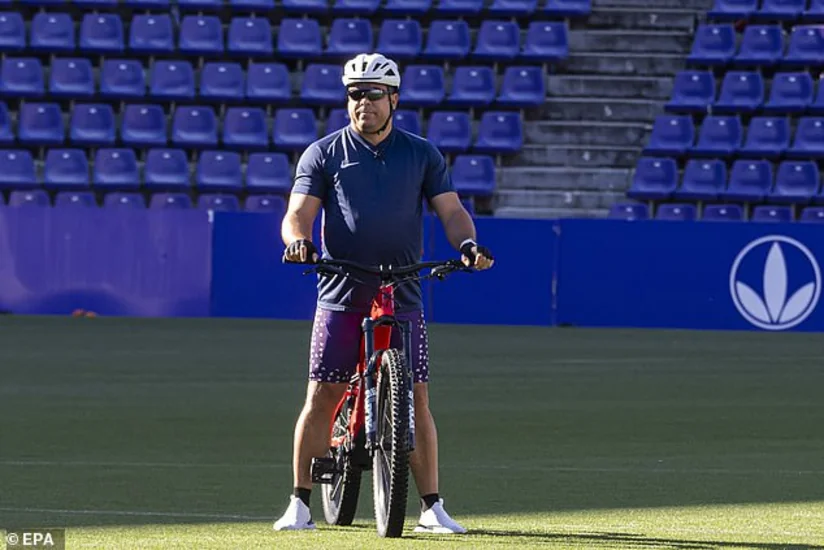 Ronaldo 500 km-lik velosiped yürüşünə çıxıb