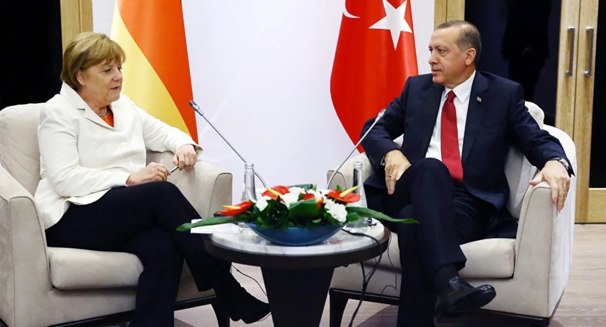 Ərdoğanla Merkel Liviya məsələsini müzakirə edib