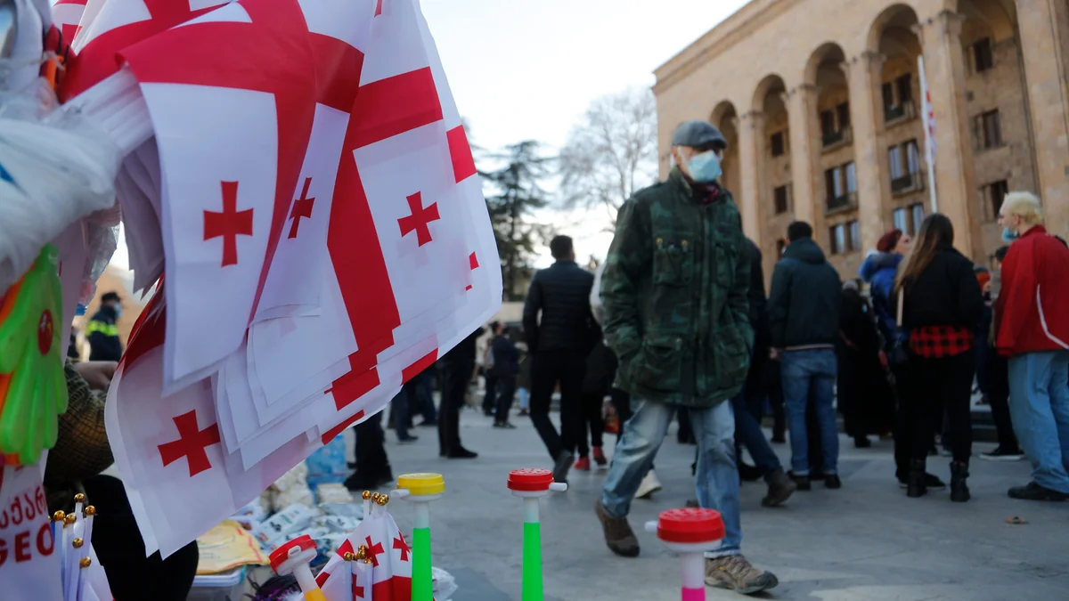 В Тбилиси проходит митинг против повышения цен на топливо